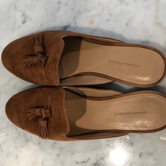 Banana Republic Shoes Banana Republic Camel Suede Slide With Tassel Poshmark